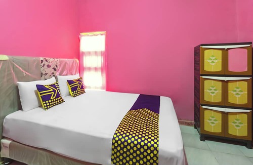 Mataram Hotel | OYO Life 93405 Montong Are Residence
