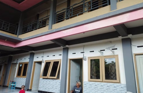 Mataram Hotel | OYO Life 93403 Penginapan Adinda