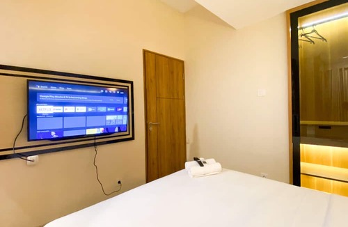 Duren Sawit Apartment | Comfy and Modern Look 1BR LRT City Jatibening Apartment