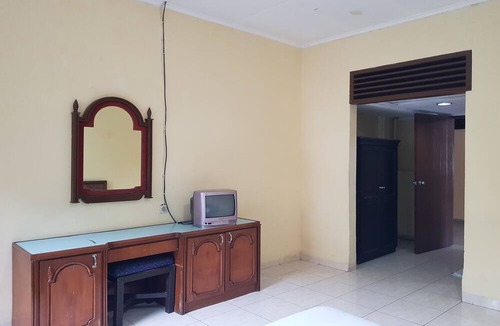 Parapat Hotel | Capital O 93393 Hermina Hotel