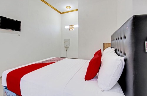 Temon Hotel | Super OYO 92101 Elma Guesthouse