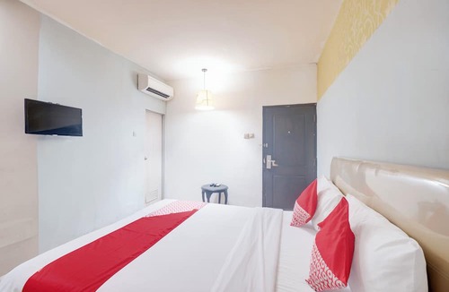 Old Jakarta Hotel | Collection O Mangga Besar Near Mangga Besar Station