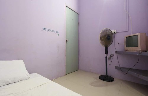 Batam Hotel | SPOT ON 93276 Fendi 2 Homestay SyariahNearPelabuhan Feri Batam Centre