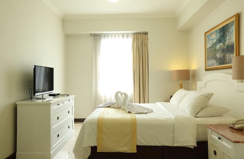 Semanggi Hotel | Aryaduta Suites Semanggi