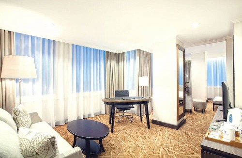 Palmerah Hotel | Menara Peninsula Hotel Jakarta