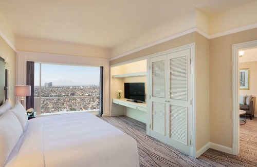 Surabaya Hotel | JW Marriott Surabaya