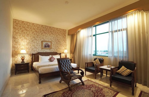Surakarta Hotel | Hotel Indah Palace Solo