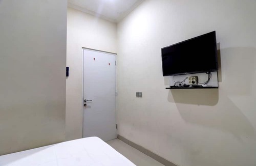 Jambi Hotel | OYO Life 92707 D-akomiba Residence