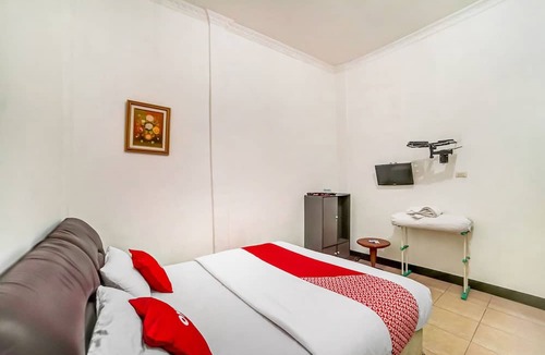 North Labuhanbatu Hotel | OYO 90834 Hotel Anugrah