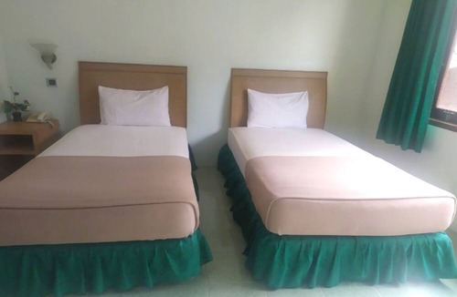 Lawe-lawe Hotel | OYO 3243 3 Be Garden Hotel