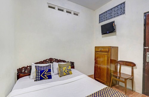 Demak Hotel | Hotel O Alika Homestay