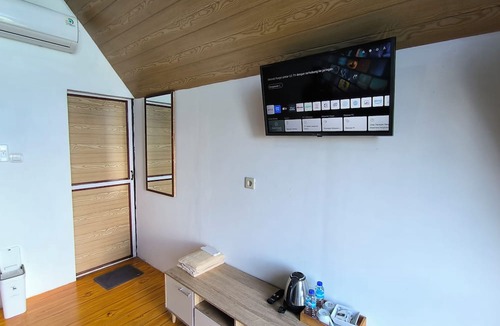 Salatiga Hotel | Senja Kita Glamping