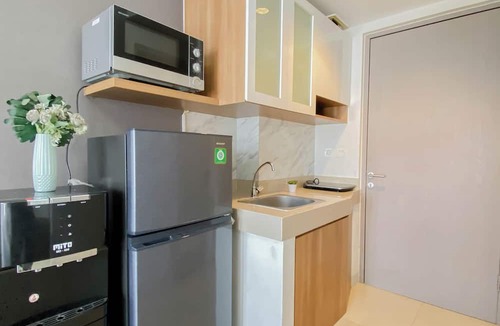 Cikarang Apartment | Warm And Minimalist Studio Apartment Vasanta Innopark