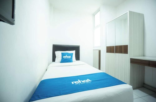 Cigadung House | Rehat at Alamanda 7 Syariah Guest House