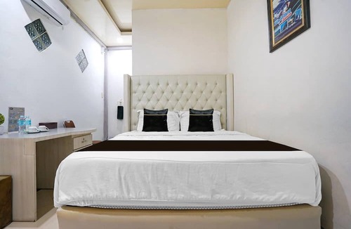 Banda Aceh House | Stylish DBL Suite Escape W/Free Wifi and Parking