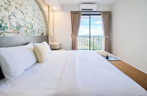 Ciputat Apartment | Homey Beige Tinted 1Br At Apartment Anwa Residence