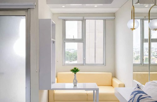 Bekasi Timur Apartment | Comfy White Studio At Transpark Juanda Bekasi Timur Apartment