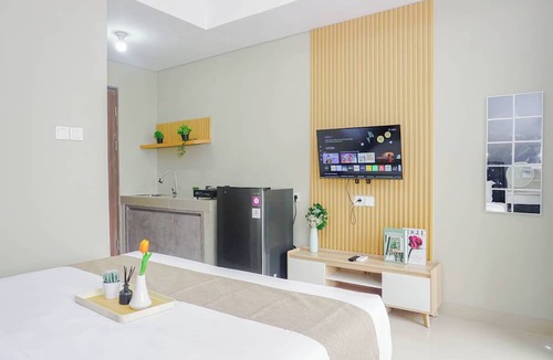 Kedungmanggu Apartment | Comfortable Living Studio At Apartment Lrt City Sentul - Royal Sentul Park