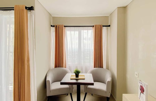 Kedungmanggu Apartment | Tranquil Studio For 2 Pax At Royal Sentul Park Apartment