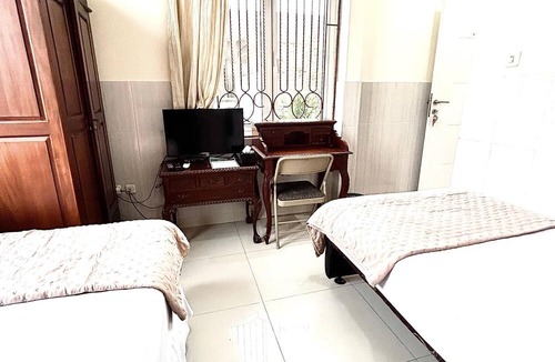Binong House | Emerald Inn Karawaci
