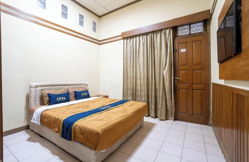 Ragunan Hotel | Hotel Tobana Pejaten House by ARBA