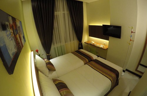 Manado City Centre Hotel | Biz Boulevard Hotel