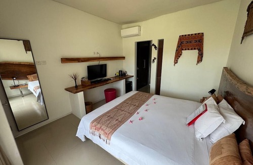 Senggigi Hotel | Villa Karingal