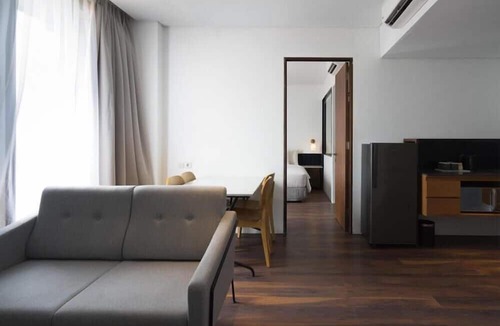 Cilandak Hotel | Park 5