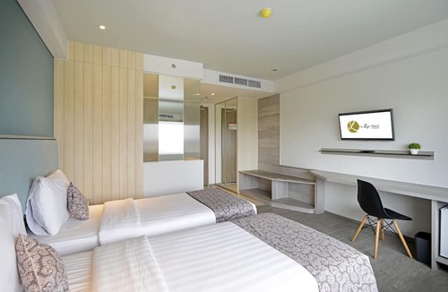 Gubeng Hotel | La Lisa Hotel Surabaya