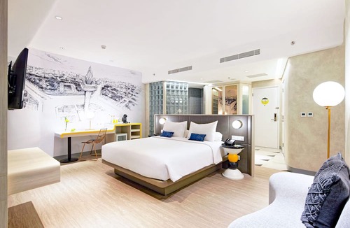 Gambir Hotel | YELLO Hotel Harmoni Jakarta