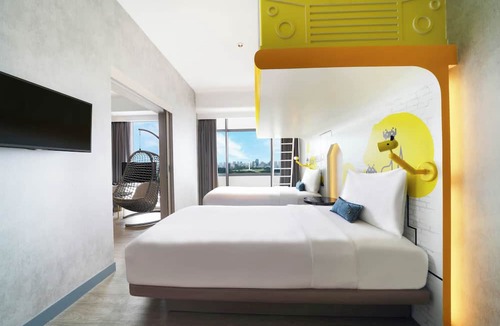 Gambir Hotel | YELLO Hotel Harmoni Jakarta