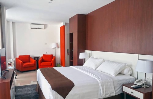 Pamekasan Hotel | Front One Hotel Pamekasan Madura