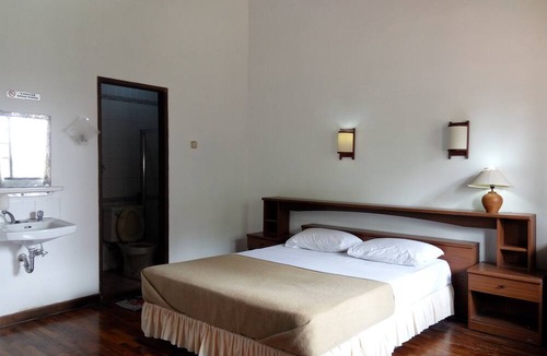 Cipanas Villa | Berlian Resort