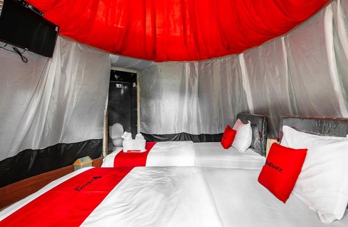 Batu RV Rental | RedDoorz @ Apache Camp