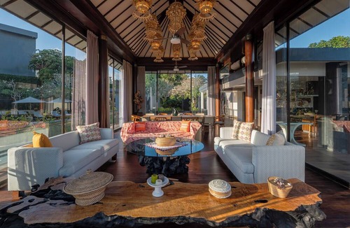 Jimbaran Villa | By The Cliff Bali Villa
