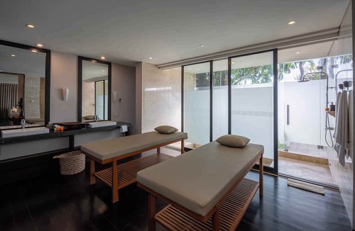 Jimbaran Villa | By The Cliff Bali Villa