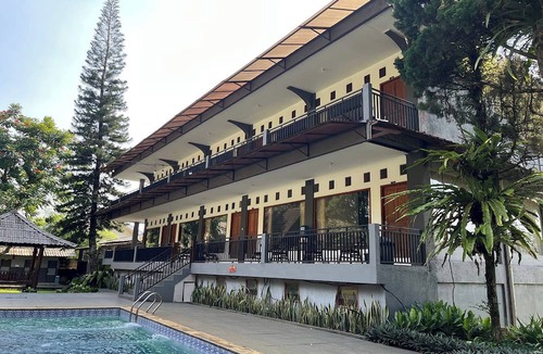 Pancawati Villa | Santa Monica Resort