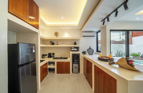 Umalas Villa | Amazing 3BR Villa in Canggu w Rooftop View+Pool