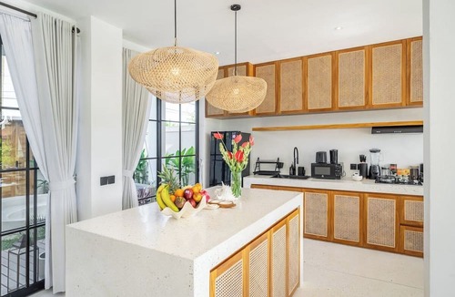 Andong Villa | Casa Luma Villa - New 2BR in Ubud w Pool, Rooftop Pool Table&Kitchen