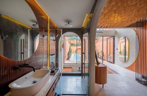 Seminyak Hotel | One Bedroom Villa with Private Pool and Bathtub