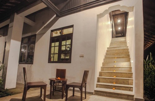 Kedewatan House | Villa Mia