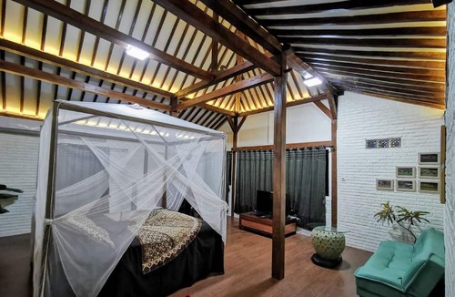 Timbulharjo House | Arys Residence by Cocotel