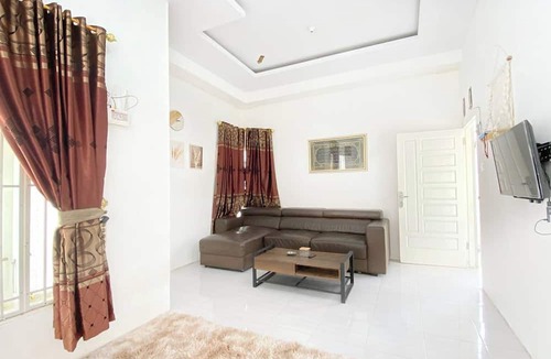 Bukittinggi Villa | Villa Palacios Syari'Ah Bukittinggi