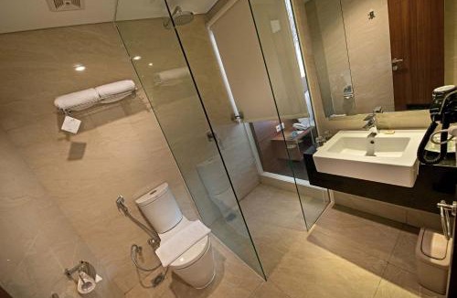 Cilandak Hotel | Grand Whiz Poins Simatupang Jakarta