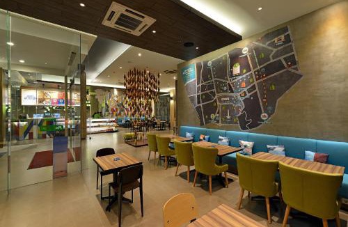 Gambir Hotel | POP! Hotel Pasar Baru Jakarta
