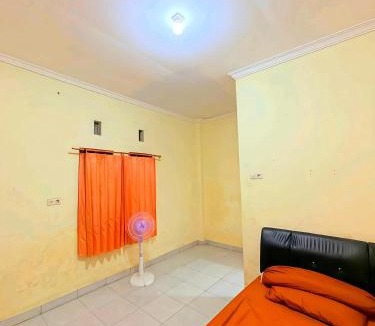 Sorong House | Penginapan Ibu Indah
