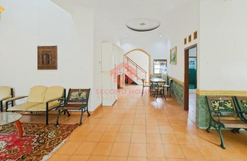 Cipanas Villa | Large & Cheap 3BR Puncak Villa BBQ pit