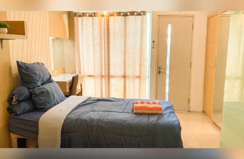 Siwalankerto Apartment | The Square - Studio 2in1 for 2 - Apartemen Service - Netflix & WiFi - Near Kampus Petra
