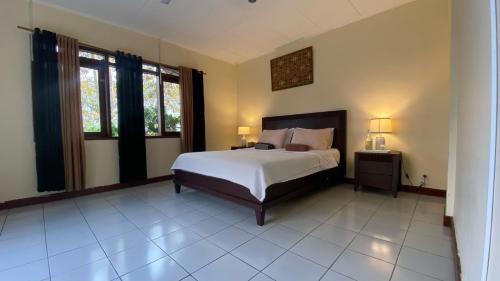Ciumbuleuit House | Dago Hills Homestay 43