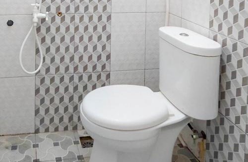 Promong Hotel | RedDoorz Syariah near Exit Tol Pemalang